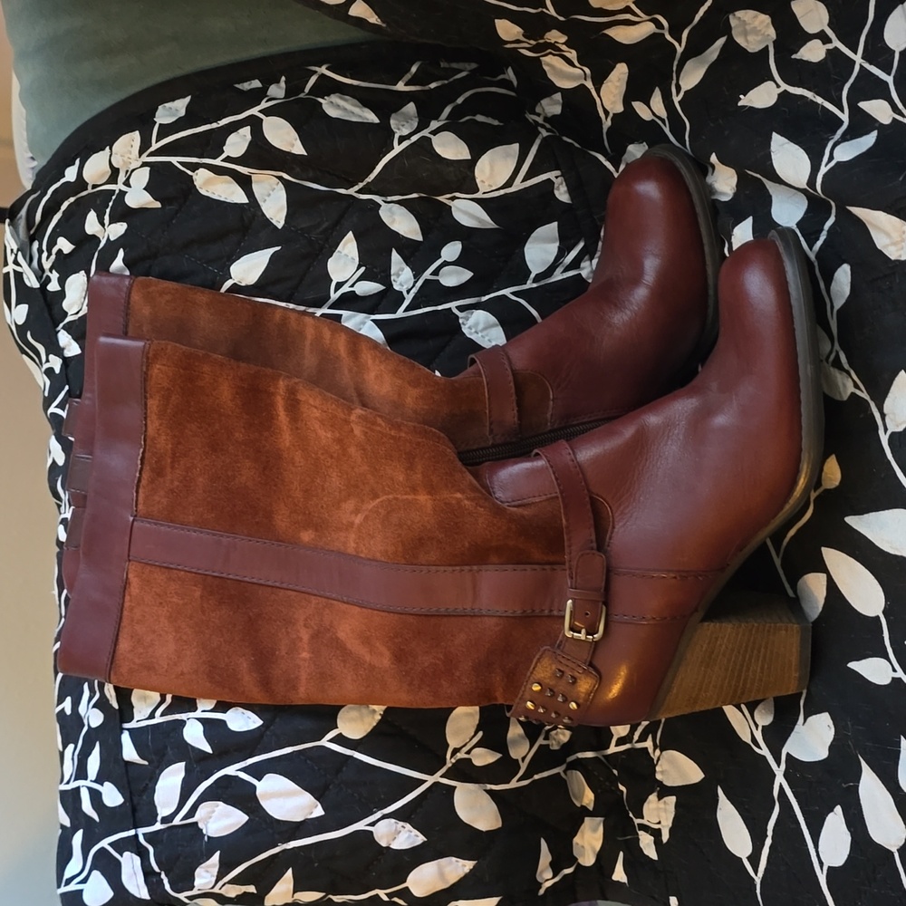 New Naturalizer Boots - Size 8.5 Women's- Mahogany Brown Suede & Leather